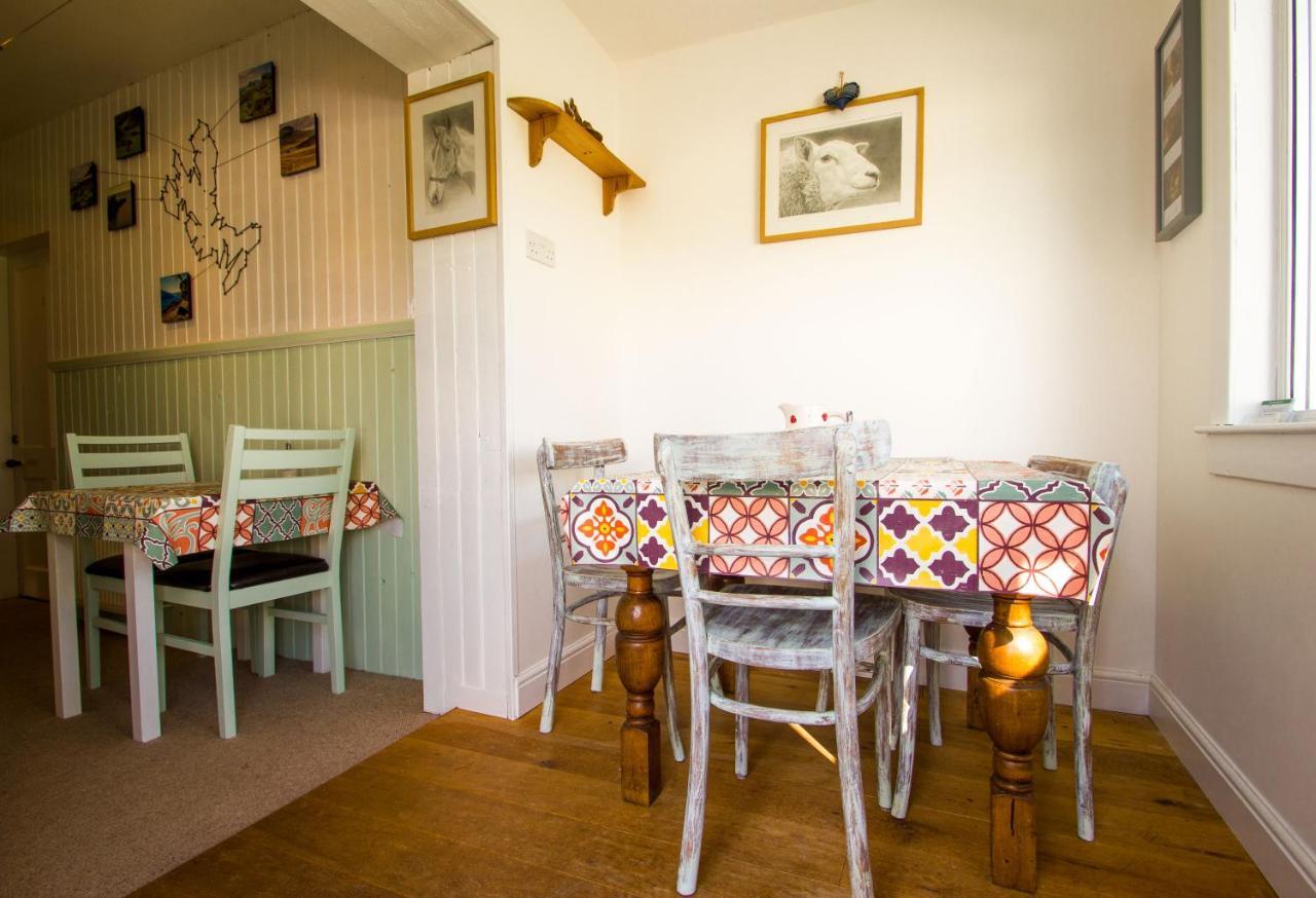 The Red Red Robin Cottage Portree Buitenkant foto